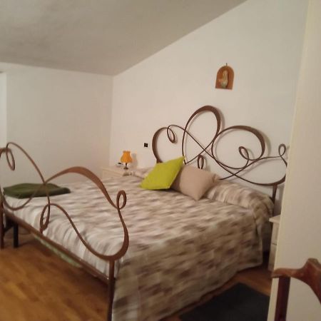 Lucignolo Apartment ลูชินญาโน ภายนอก รูปภาพ